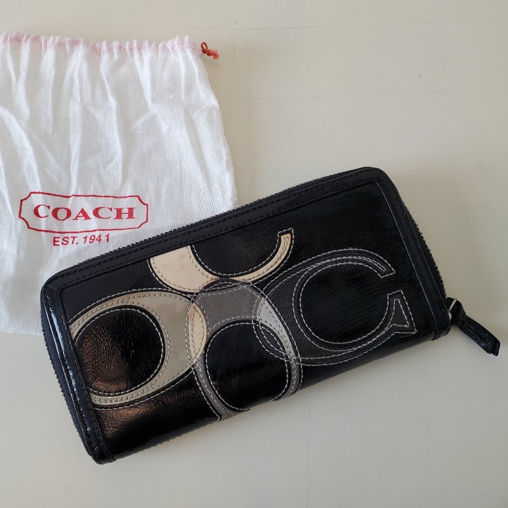 Coach wallet